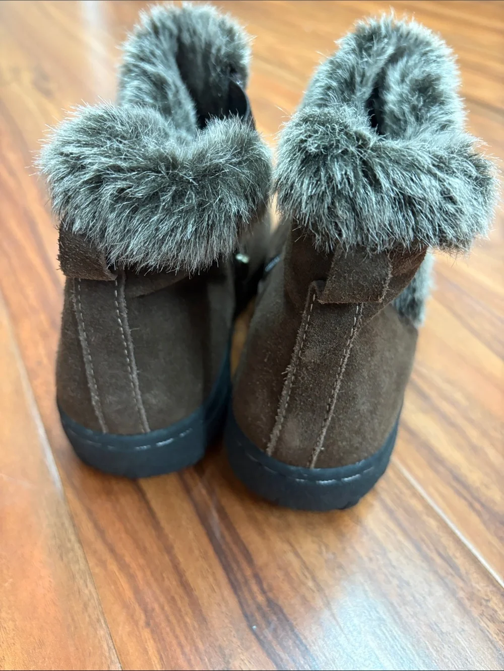 Khombu‎ women boots 6m